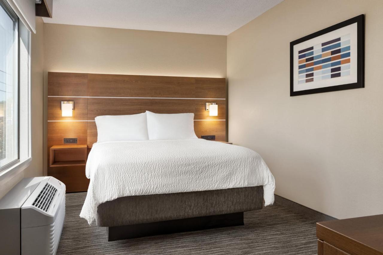 Holiday Inn Express Hotel & Suites Anniston/Oxford By Ihg Exterior foto